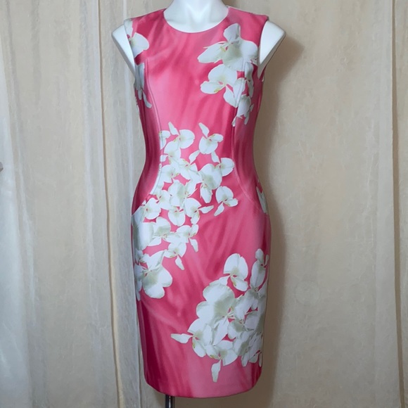 Tommy Hilfiger Dresses & Skirts - Tommy Hilfiger beautiful pink floral dress